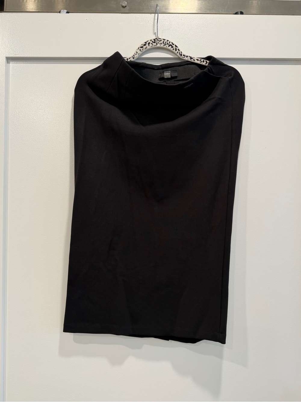 Tahari Women’s Black Pencil Skirt Size S High Waist Knee Length Career Stretch